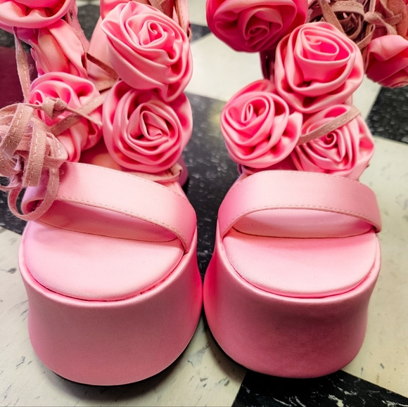 NWOB Rosey Pixie Queen Platform Heels - Pink Sugar Thrillz X DOLLS KILL SZ 7 - Picture 5 of 9